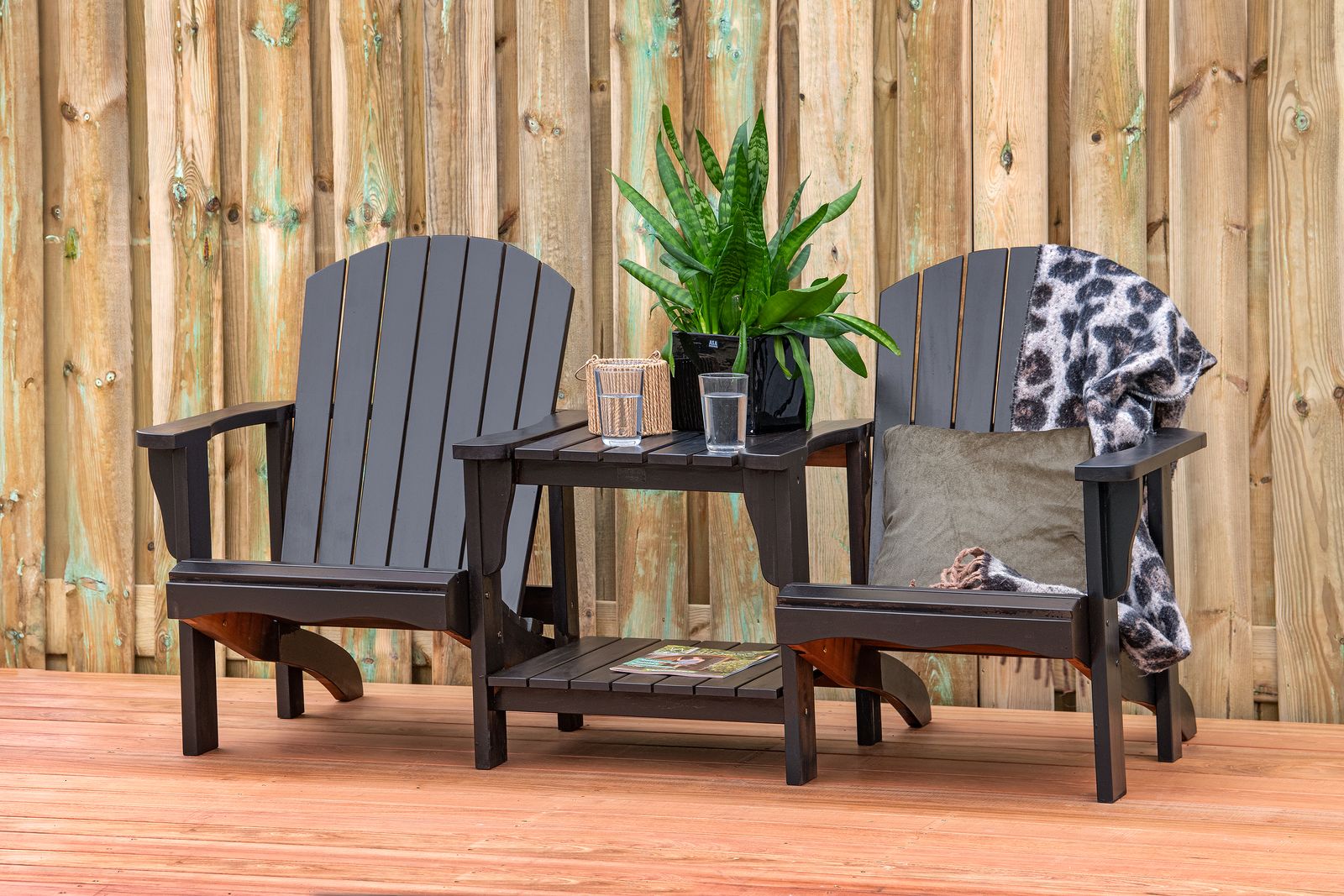 zwarte lounge chairs
